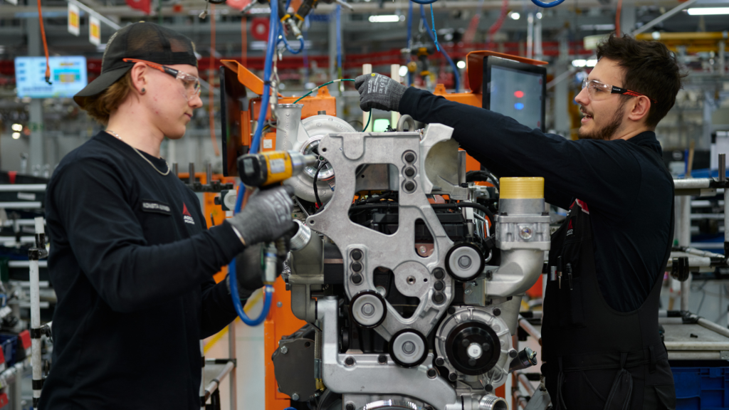AGCO Power CORE assemblers Konsta Auvinen and Mert Arabaci